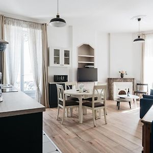 Dify Joli - Place Des Brotteaux